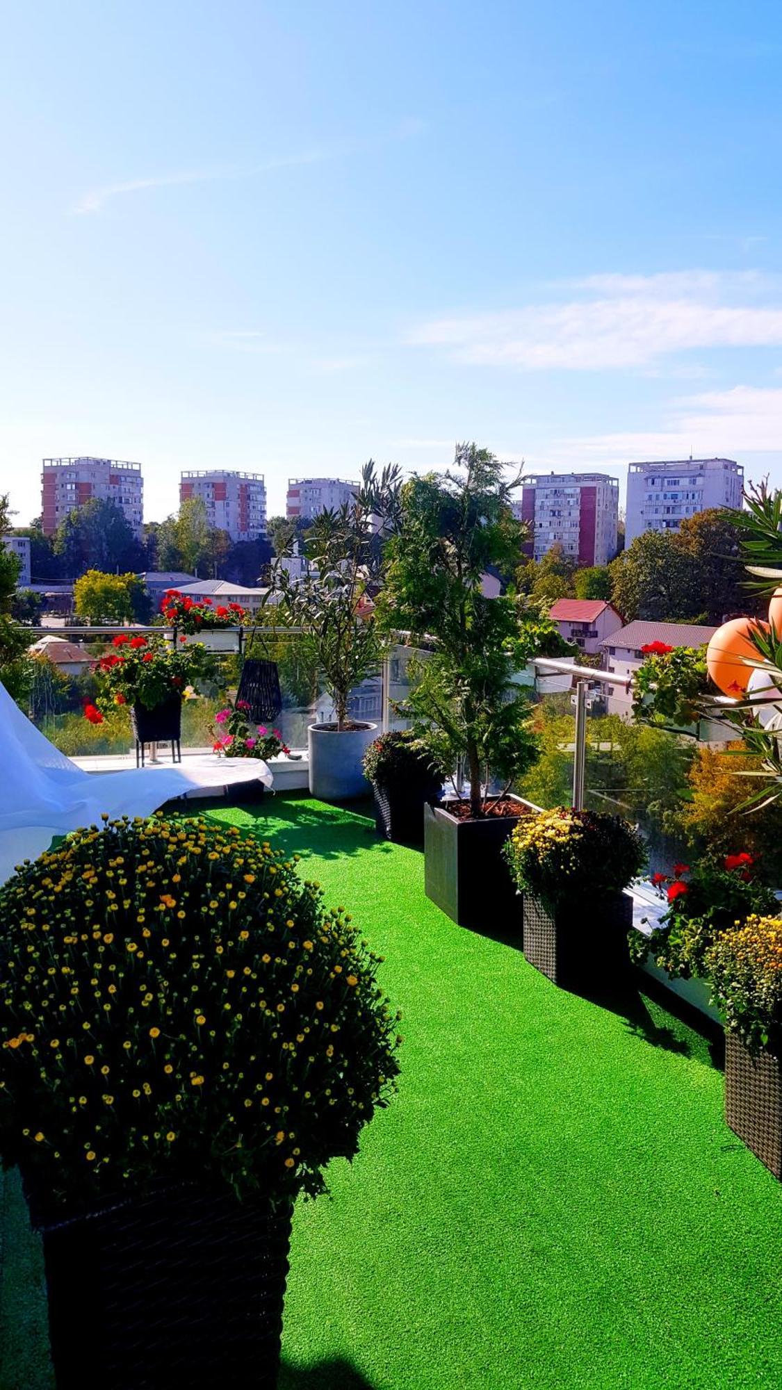 Apartamento Penthouse View Aeroport Iasi Exterior foto
