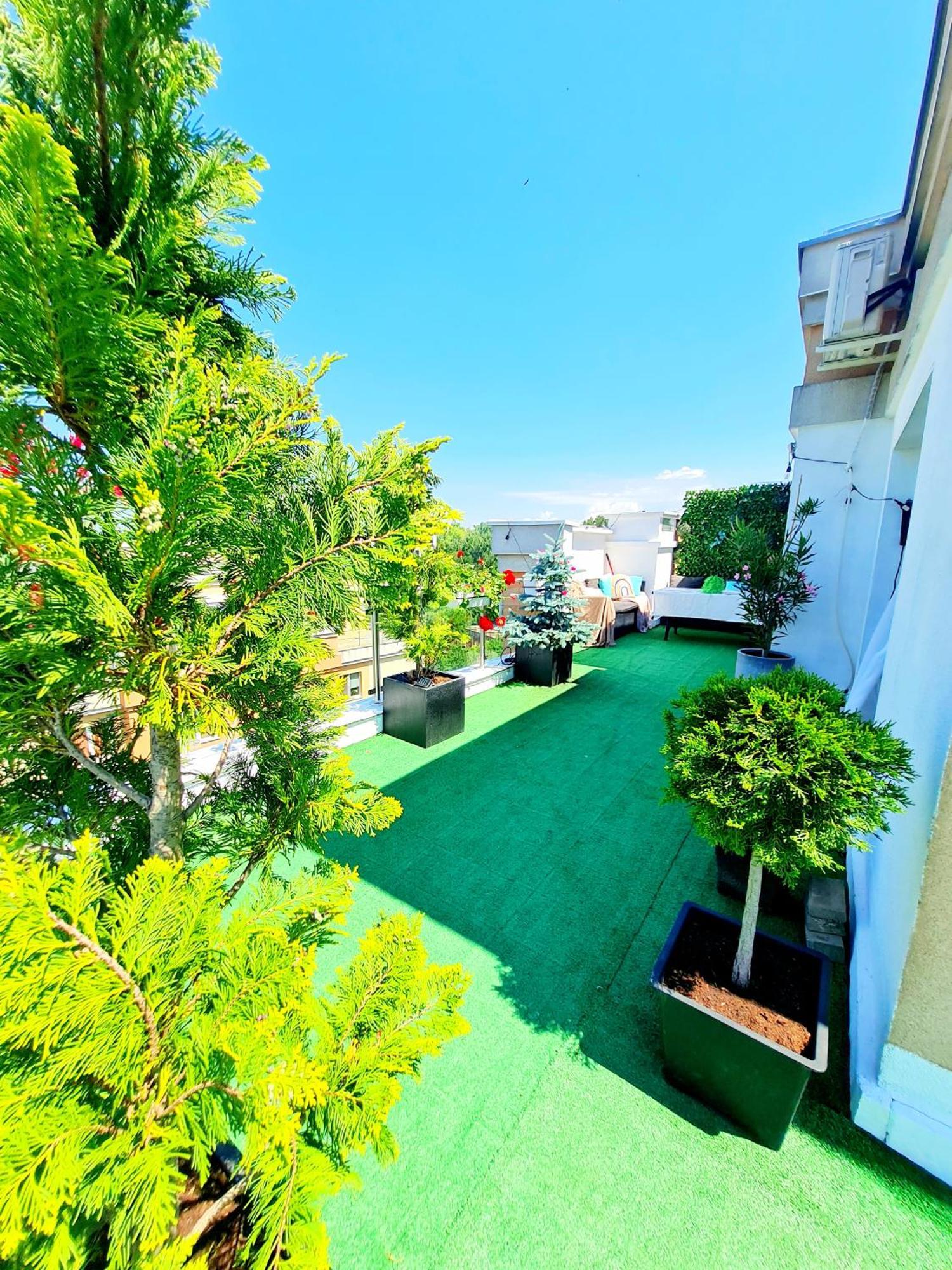 Apartamento Penthouse View Aeroport Iasi Exterior foto