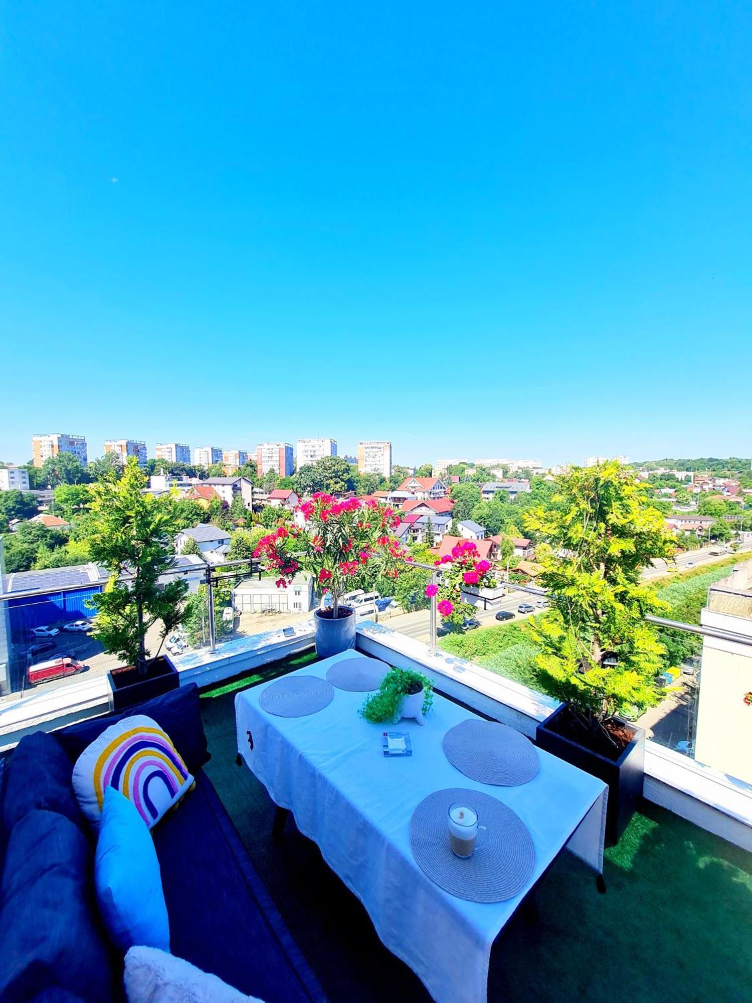 Apartamento Penthouse View Aeroport Iasi Exterior foto