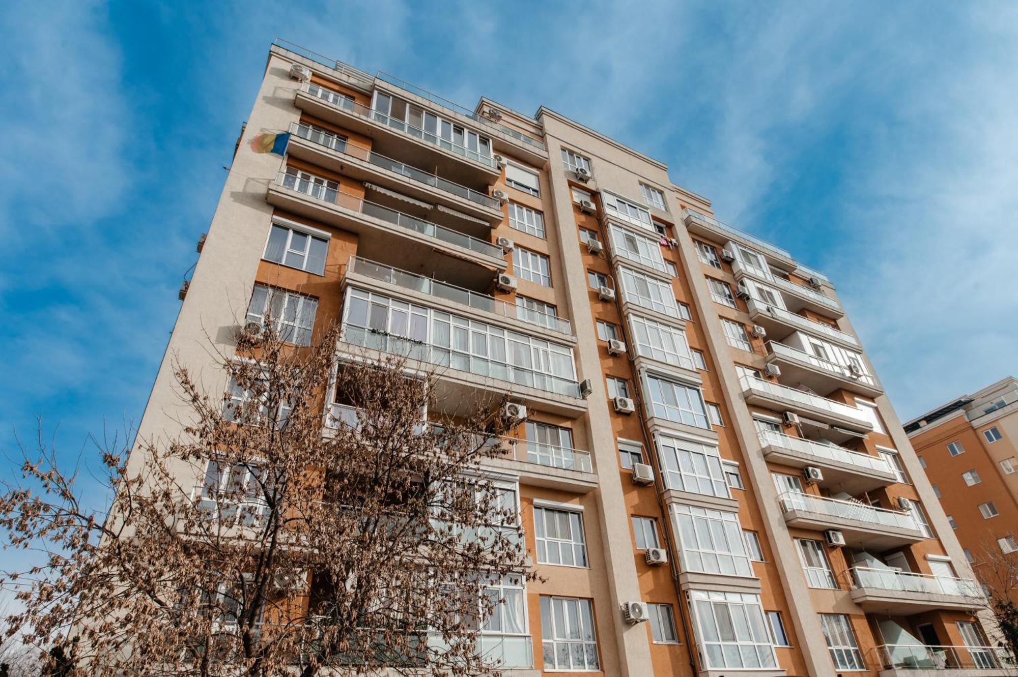 Apartamento Penthouse View Aeroport Iasi Exterior foto